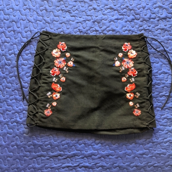 2/$15 H&M Faux Suede Lace up Mini Skirt - Picture 1 of 3